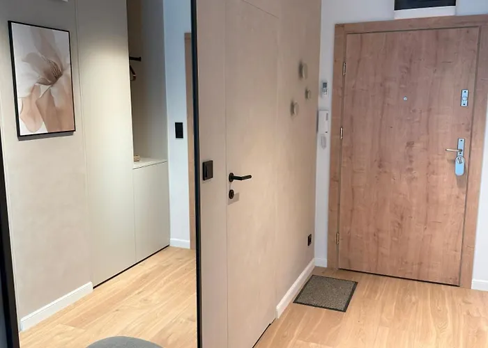 Apartment Magnolia Marina Lux & *